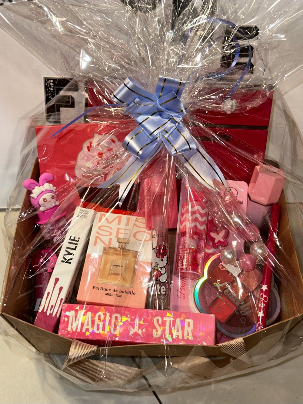 Assorted Pink Makeup Gift Set